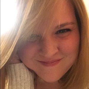 Meet your Posher, Cassie